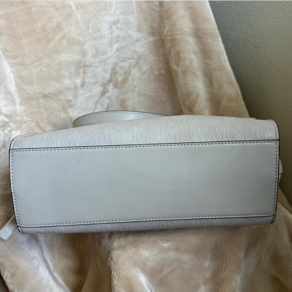 NWT Calvin Klein Shoulder Bag - Picture 4 of 5